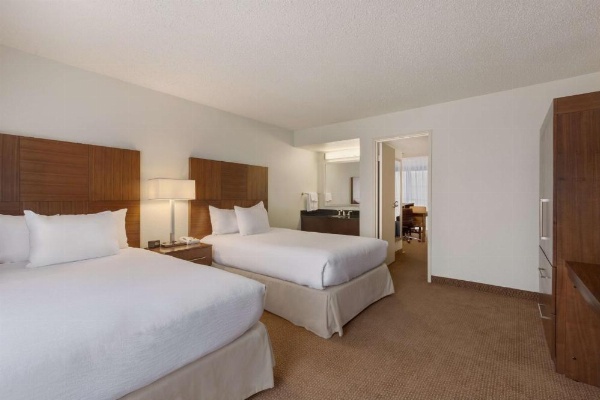 Embassy Suites By Hilton Hotel Baton Rouge image 17